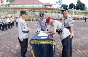 Kapolres Tapsel Pimpin Sertijab Kabag, Kasat, dan 2 Kapolsek