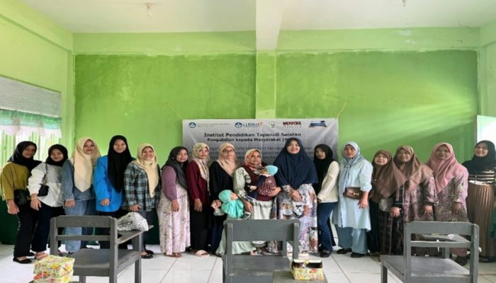 Tingkatkan Kinerja Pengusaha, Dosen IPTS Padangsidimpuan Gelar PKM