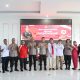 Waka Polres Tapsel, Kompol Rapi Pinakri, didampingi Kasi Humas, AKP Maria Marpaung, Kasi Propam AKP Triharjanto, Kasikum AKP Victor Sihombing, dan Kanit Tipikor Sat Reskrim, Ipda Saad Mahardian Harahap, berfoto bersama PMI Padangsidimpuan dan personel Si Dokkes