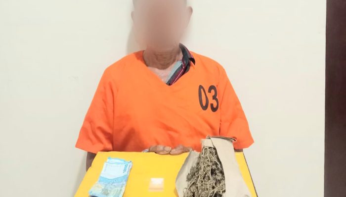 Selipkan Ganja dan Sabu di Kantong Celana, Lansia Ditangkap