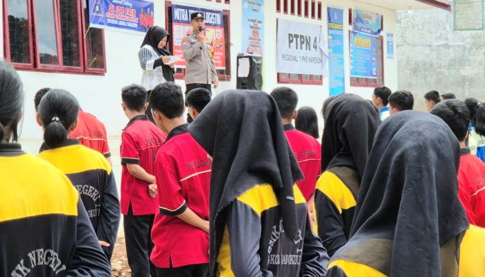 Polsek Batang Toru Ajak Pelajar Ikuti Penerimaan Polri Jalur Bakomsus