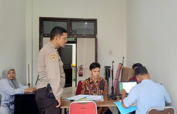 Panbanrim Polres Tapsel saat menggelar penerimaan dan verifikasi seleksi Bakomsus Polri TA 2025