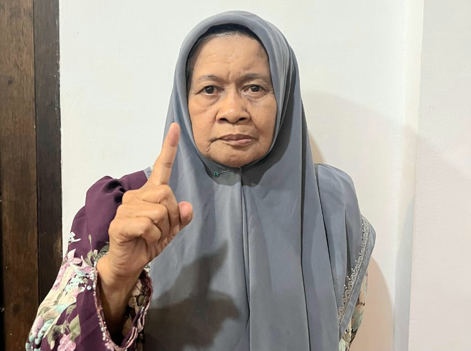Hj Farida Hannum Matondang