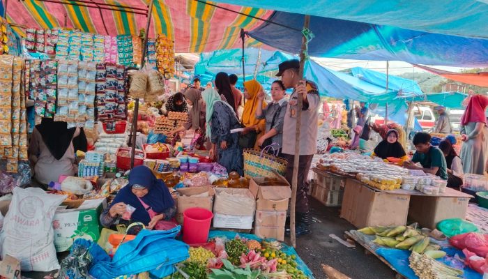 Jelang Pilkada, Polsek Sipirok Monitor Harga Sembako: Masih Stabil