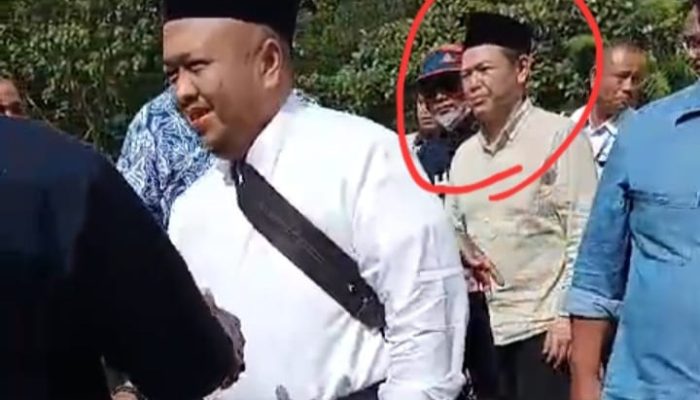 Foto Direktur BUMD Tapsel Diduga Ikut Politik Praktis Pilkada Viral, Kok Bisa?