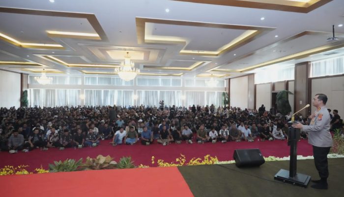 H-2 Pilkada, Kapolres Tapsel Cooling System dan Serahkan Zakat Rp234 Juta