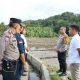 Kapolres Padangsidimpuan, AKBP Dr Wira Prayatna, saat meninjau lokasi persawahan masyarakat guna mengetahui langsung kondisi pertanian para petani sebagai ujung tombak ketahanan dan swasembada pangan