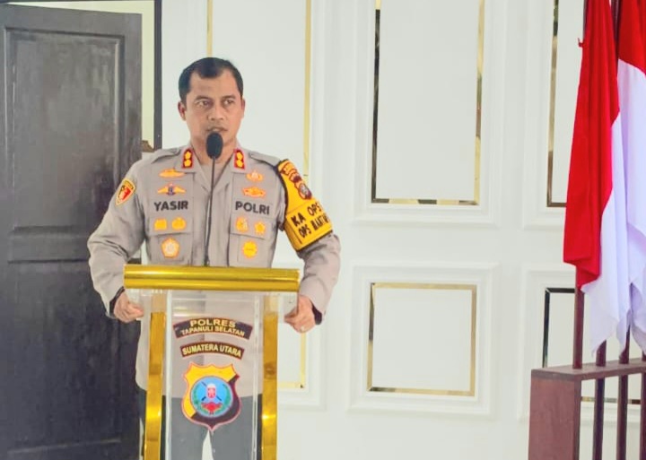 Kapolres Tapsel, AKBP Yasir Ahmadi, saat membuka Rakor Linsek dalam rangka Ops Lilin Toba 2024 bersama segenap unsur Forkopimda dan stakeholder terkait lainnya