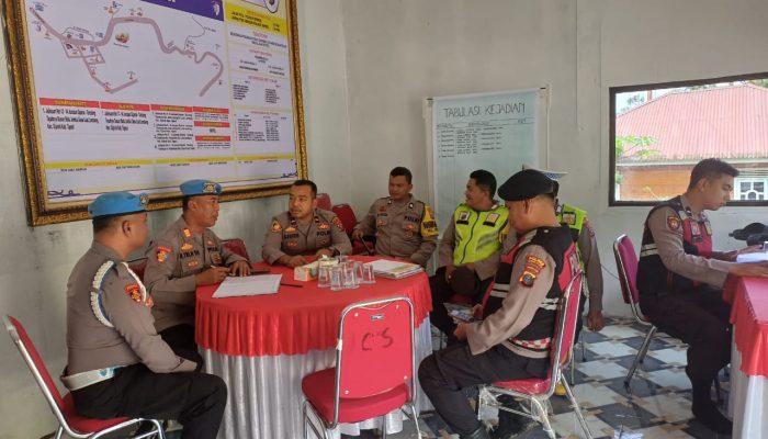 Kasi Propam Polres Tapsel Cek Personel di Pos Yan Batu Jomba