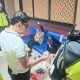 Kasat Resnarkoba Polres Padangsidimpuan, AKP Gunawan Effendi, yang memimpin razia gabungan di salah satu tempat hiburan saat memeriksa kartu identitas pengunjung