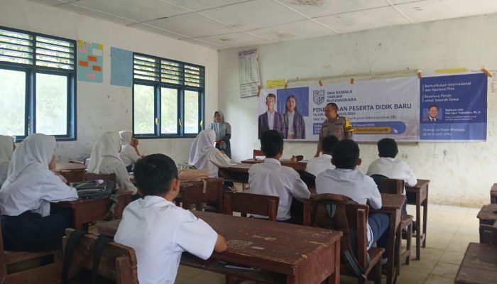 Polsek Batang Toru Ajak Siswa SMPN 2 Sibangkua Daftar ke SMA Kemala Taruna Bhayangkara