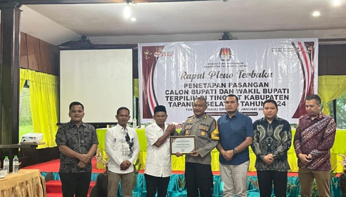 Polres Tapsel Hadiri Penetapan Bupati-Wakil Bupati Terpilih