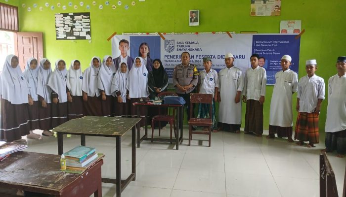 Polsek Batang Toru Sosialisasi Penerimaan Siswa Baru SMA Taruna Kemala Bhayangkara ke Santri