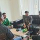 Kapolsek Padang Bolak, AKP Muallim Harahap, saat menerima kunjungan dari Pengurus BEM Sekolah Tinggi Ilmu Tarbiyah Paluta
