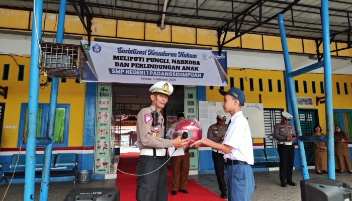 Polres Padangsidimpuan ke SMPN 1: Ingatkan Anak di Bawah Umur Tak Boleh Bawa Ranmor