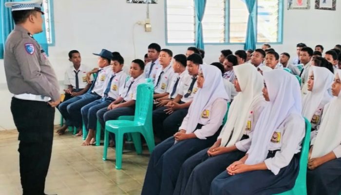 Ops Keselamatan Toba, Polsek Batang Toru Sosialisasi Tertib Berlalulintas di Sekolah