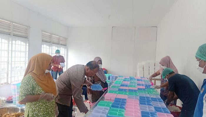 Kapolsek Batang Angkola Cek Dapur Pengadaan Makan Bergizi Gratis
