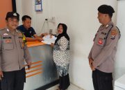 Lindungi Penerima Bantuan dari Pencurian, Polsek Sipirok Hadir Kawal Penyaluran PKH