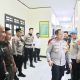 Kapolres Padangsidimpuan, AKBP Dr Wira Prayatna, saat memimpin pengamanan aksi Unras di depan Kantor PN