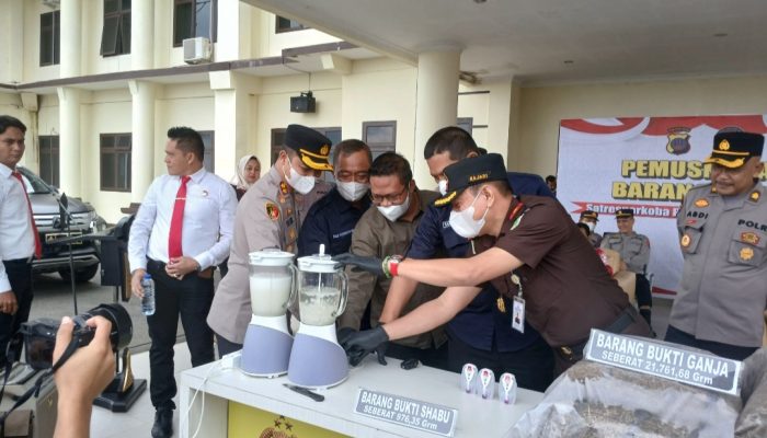 Hasil Tangkapan 2 Bulan, Polres Tapsel Musnahkan 976 Gram Sabu dan 21 Kg Ganja