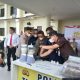 Kapolres Tapsel, AKBP Yasir Ahmadi, bersama Kepala BNNK Tapsel, Saiful Fadli, Kajari Tapsel, Muhammad Indra Muda Nasution, Kaban Kesbangpol Tapsel, Hamdy Pulungan, serta perwakilan dari Pengadilan, Dinas Kesehatan, dan Penasehat Hukum, memusnahkan barang bukti jenis sabu dengan cara diblender