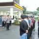 Kabag Ops Polres Tapsel, AKP Adi Haryono, bersama Ps Kabag Log, AKP Haposan Harahap, Kasat Reskrim, Iptu Agus Purnomo, Kasat Narkoba, AKP Ivan Robert Sitompul, dan Kasat Samapta, AKP Tona Simanjuntak, memimpin Apel keberangkatan Patroli mandah bagi para personel ke PT Tindoan Bujing, Padang Lawas Utara