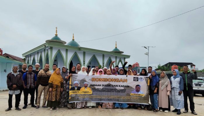 Puluhan Jamaah PPITTNI Padangsidimpuan Berangkat Suluk ke Sumbar