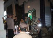 Saat Masyarakat Tarawih, Polsek SD Hole Lakukan Pengamanan