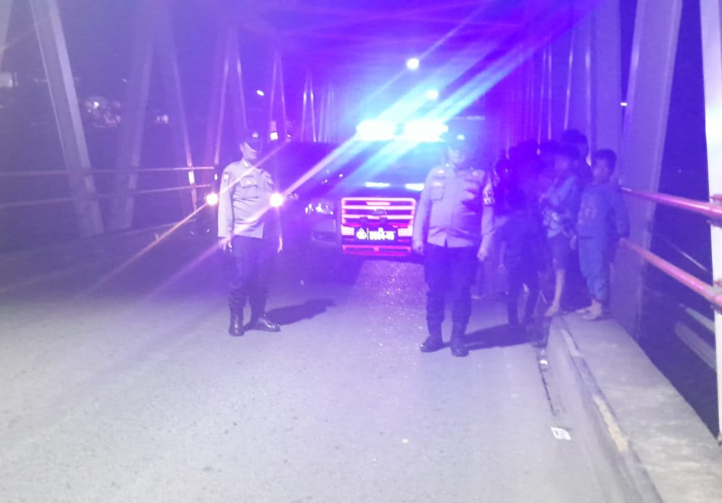 Sejumlah personel Polsek Batang Toru menggelar Patroli terkait pengamanan bedug sahur dan asmara Subuh di seputaran wilayah hukumnya