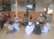 Bhabinkamtibmas Angkola Barat Imbau Anak-anak Tak Berisik di Masjid