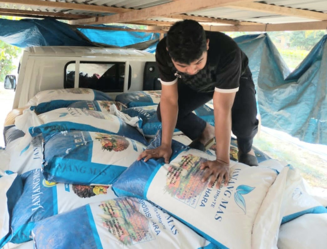 Produk Janjang Mas yang dikeluarkan produsen pupuk PT Wika Jaya Mandiri
