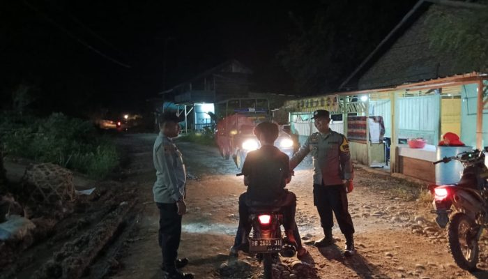 Ciptakan Kekhusyukan Ibadah, Polsek Dolok Patroli Pam Salat Tarawih