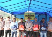 Bantuan Kemanusiaan Kapolres Tapsel: Ratusan Paket Sembako Dibagikan ke Korban Banjir