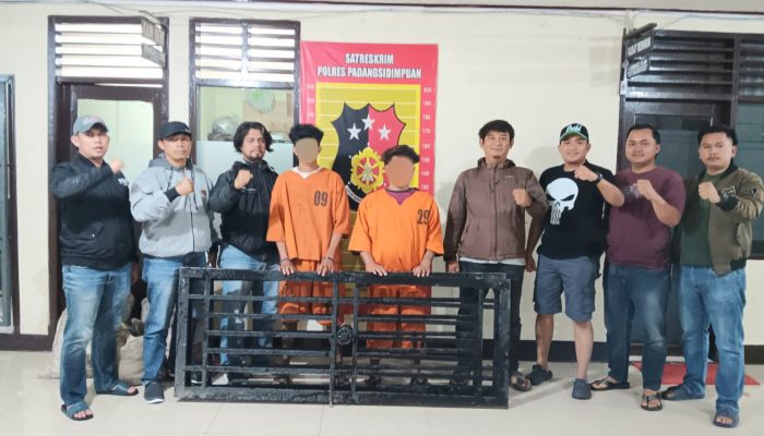 Bobol Rumah Sewa, Dua Pria Gasak Daun Pintu Besi, Pompa, dan Bak Air