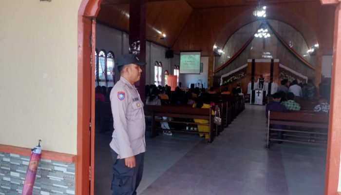 Polsek Sipirok Hadirkan Kenyamanan Jemaat Beribadah di Gereja