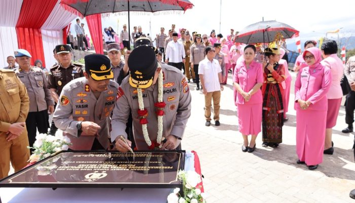 Resmikan Gedung SPKT, Kapolres Tapsel Sambut Kunker Kapoldasu