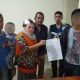 Pelapor, Hotmaida Rambe, berdamai dengan terlapor, OM, usai dimediasi Bhabinkamtibmas Polsek SD Hole, Aipda CE Saragih