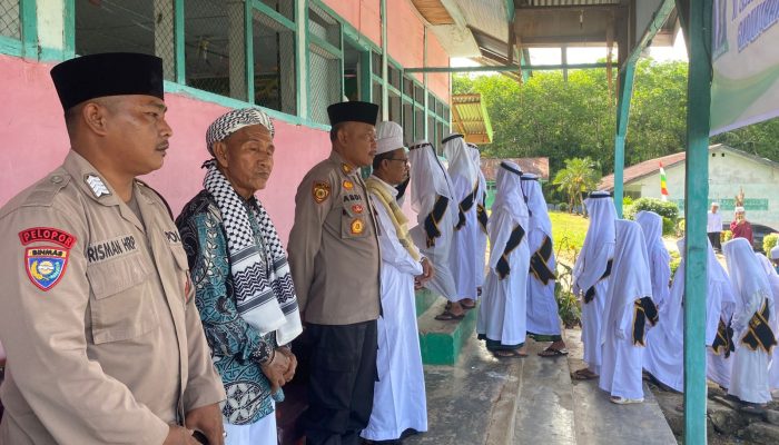 Penamatan Santri Pesantren Darul Ulum, Polres Tapsel: Semoga Jadi Generasi Emas