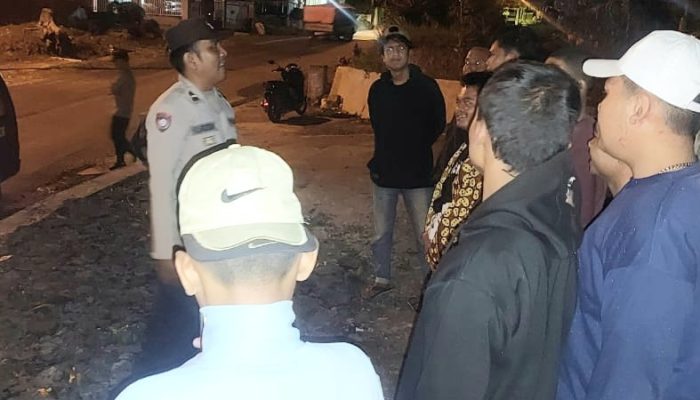 Polsek Sipirok Cek Langsung Sat Kamling di Desa Marsada