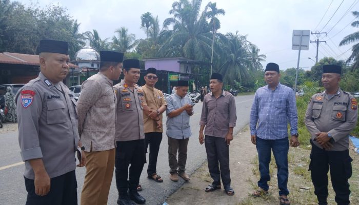Kades Mompang I Wafat, Kapolsek Padang Bolak Datang Melayat