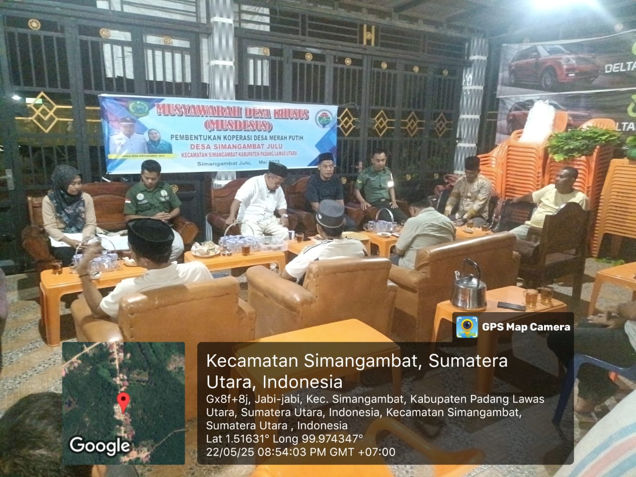 Suasana musyawarah pembentukan Koperasi Merah Putih di Desa Simangambat Julu, Kecamatan Simangambat, Kabupaten Paluta