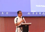 Presiden Direktur PTAR, Muliady Sutio, membuka talk show bertajuk, Seluk Beluk Pertambangan Berwawasan Lingkungan, yang digelar di Samosir