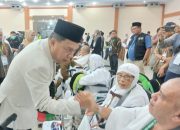 Wabup Tapsel Lepas 174 CJH dari Medan ke Tanah Suci