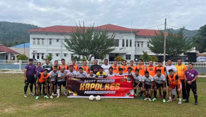 Jaga Sinergitas, Polres dan Lapas Padangsidimpuan Tanding Sepak Bola