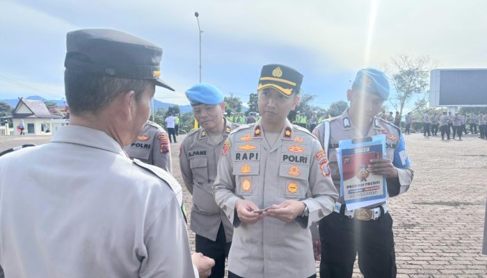 Gaktiblin, Waka Polres Tapsel dan Kasi Propam Cek Dokumen Pribadi Personel