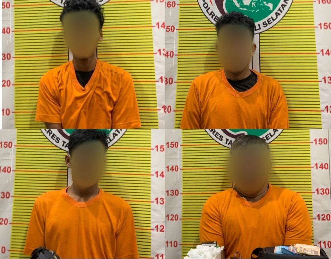 Keempat tersangka dengan peran berbeda mulai dari kurir hingga pengedar berinisial, HMS, SA, F, dan RS, berikut barang bukti sabu usai ditangkap Tim Opsnal Sat Resnarkoba Polres Tapsel
