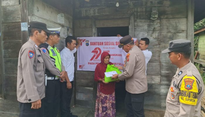 Kapolsek Datangi 12 Rumah Lansia di Sipirok, Bawa Bantuan dan Harapan