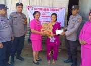 HUT Bhayangkara, Polsek SD Hole Ketuk Rumah Warga Bawa Bantuan