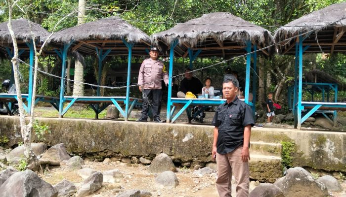 Pemandian Parsariran Padat Wisatawan, Polsek Batang Toru Siaga