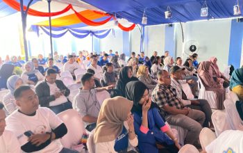 Ratusan nasabah peserta 'Panen Hadiah Simpedes' untuk periode undian Semester II tahun 2024 begitu antusias menunggu undian yang digelar BRI Cabang Padangsidimpuan